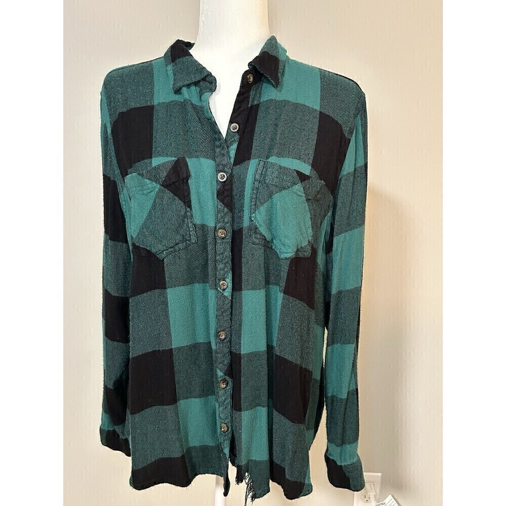 MAURICE’s Women's Flannel Plaid Button Up Shirt Top Side Pockets Black/green - 1